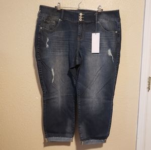 Torrid‎ Premium Cropped Jeggings Size 22